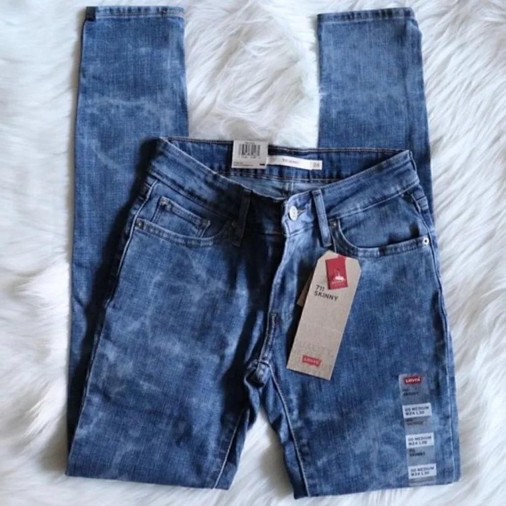 NWT Levis 711 Mid Rise Medium Wash Skinny Jeans Size 24 Watercolor Print